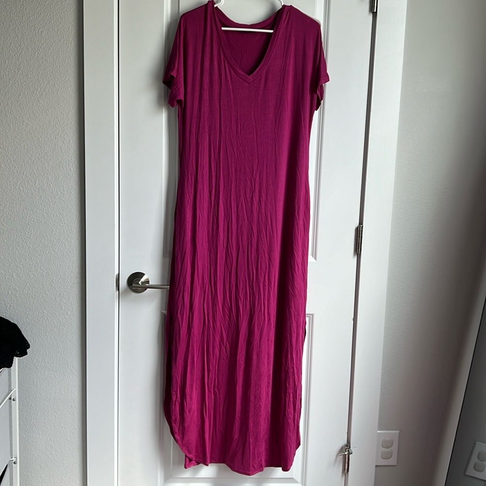 Large pink dress with side slits